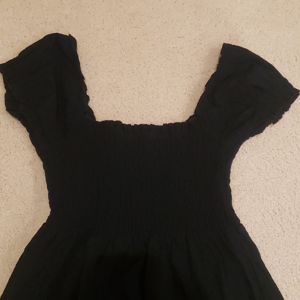 Dress - Picture 2 of 3